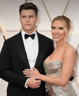 Adrian Johansson sister Scarlett Johansson with her husband Colin Jost.